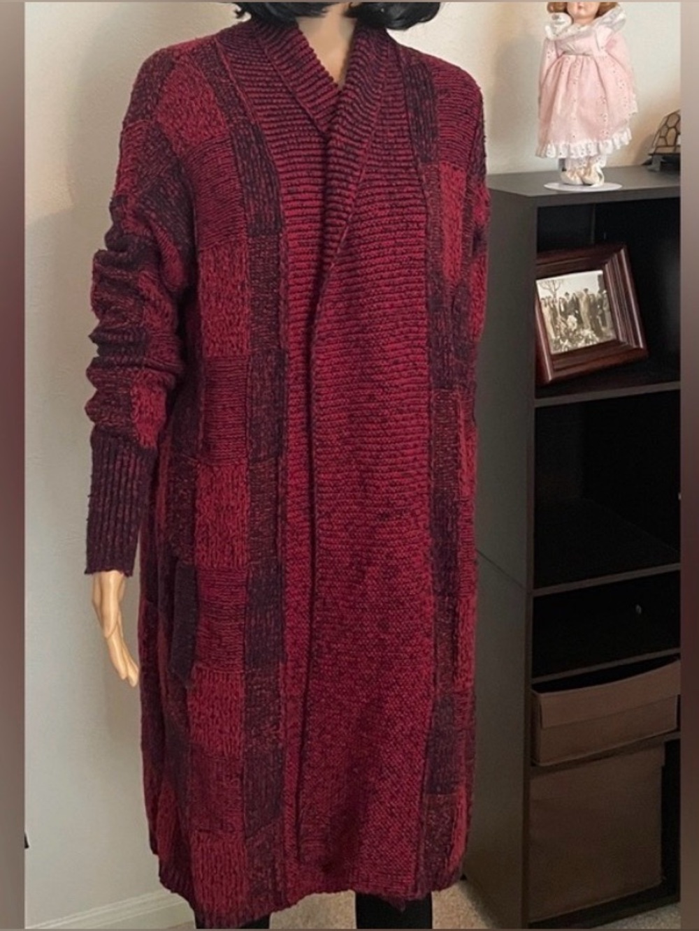 LUCKY BRAND EST 1990 L.A. Sweater/Coat nice pockets. Size L. Comfy. Black & red